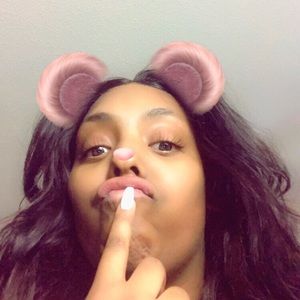 Meet your Posher, Nora